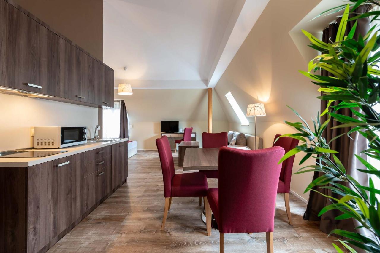 Empress Boutique Hotel Мюнхен Экстерьер фото